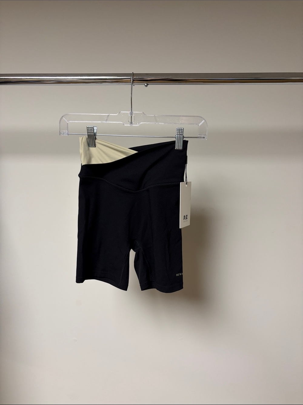 P.E Nation wander 5 inch bike short black/biscuit